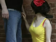 艷麗洋妞牆前幫壯男口爆與手推