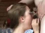 拉丁嫩妹與陌生大屌男深喉