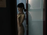 發育非常哇噻的清純大奶小妹子浴室洗澡自拍